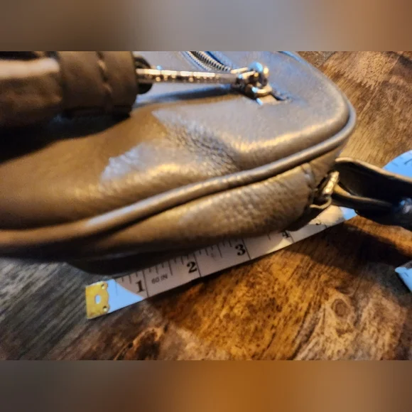 Marc Jacobs Leather Crossbody Bag - Picture 6 of 10